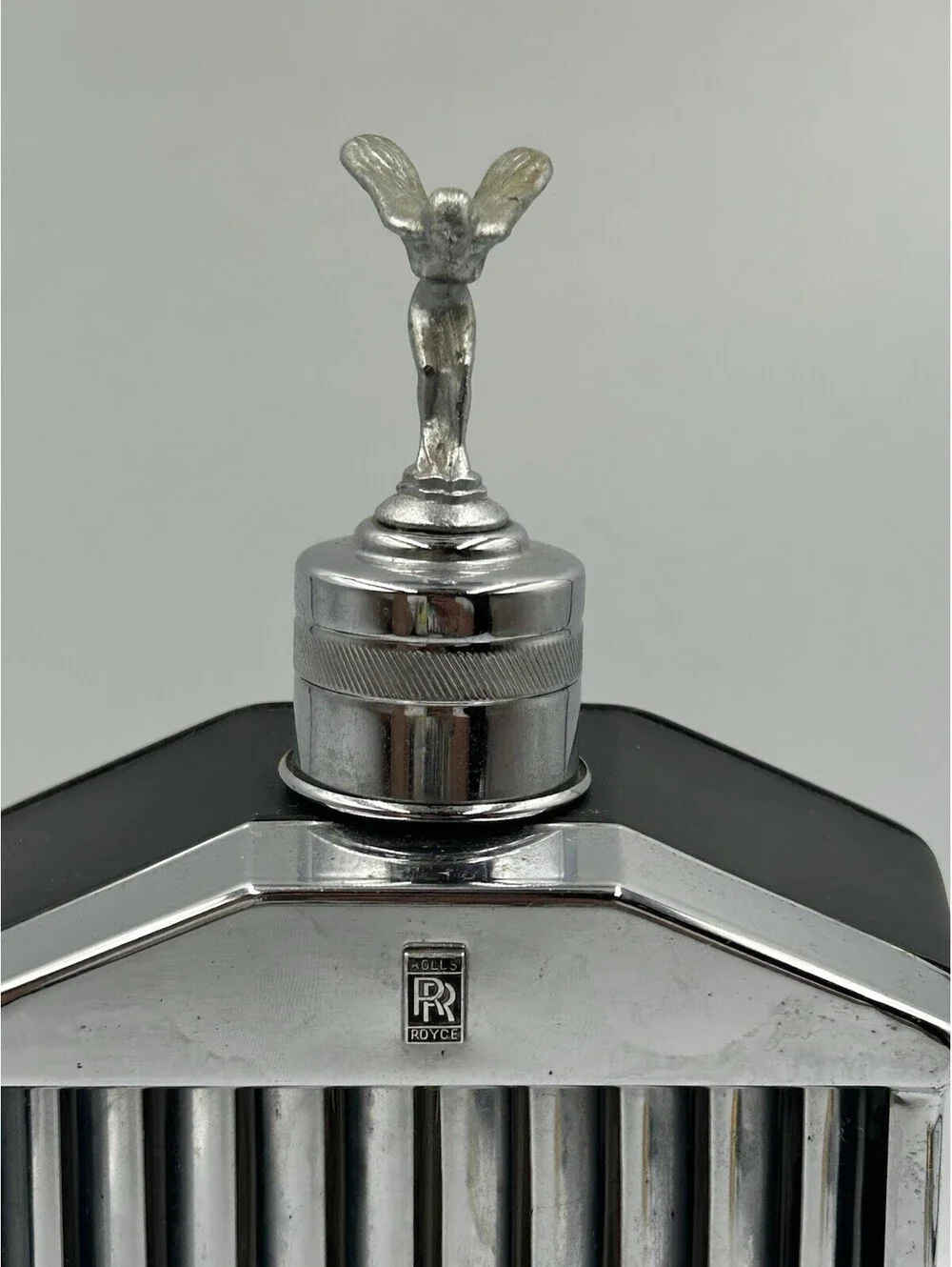 Vintage Rolls Royce Musical Decanter Flask Wind Up Plays How Dry I Am Made Japan